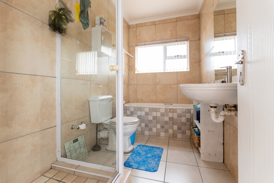 3 Bedroom Property for Sale in Laaiplek Western Cape